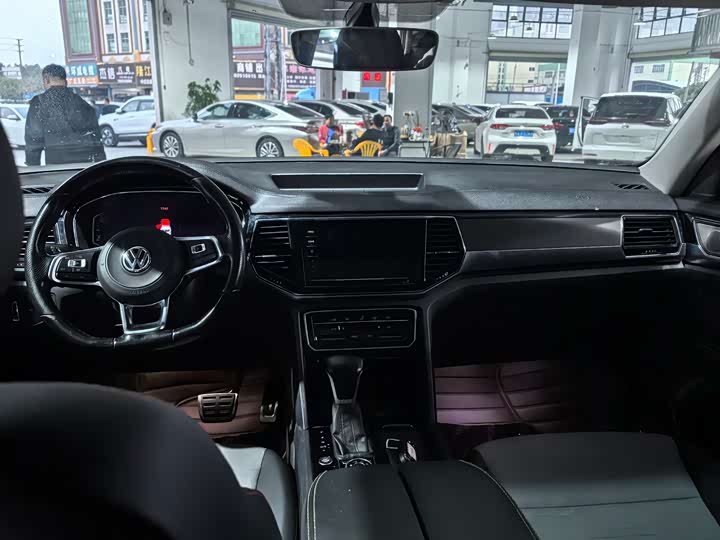 Фото 8 - Volkswagen Teramont X