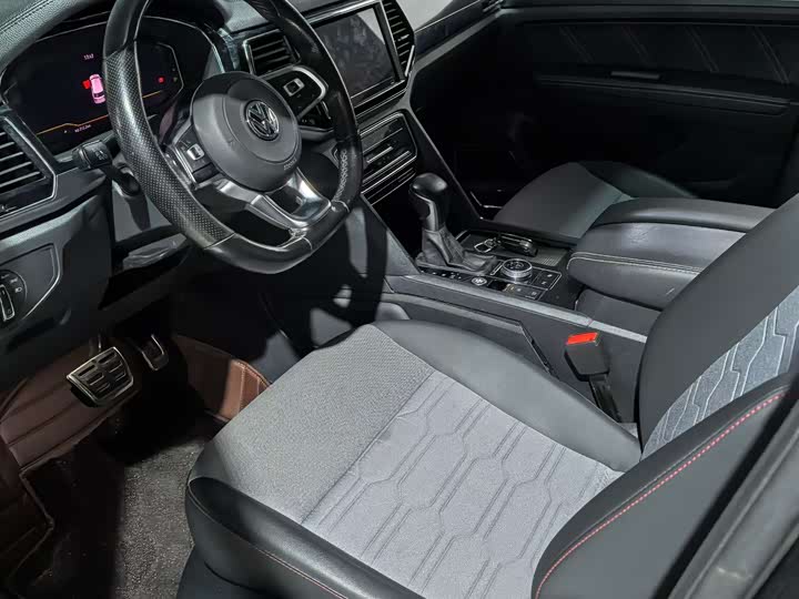 Фото 9 - Volkswagen Teramont X