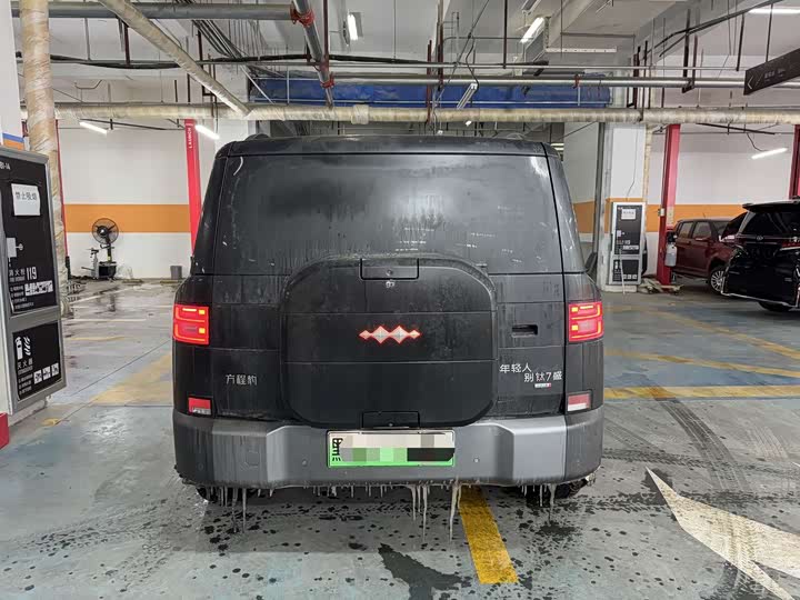 Фото 7 - BYD FangChengBao Titanium 7 (Tai 7)