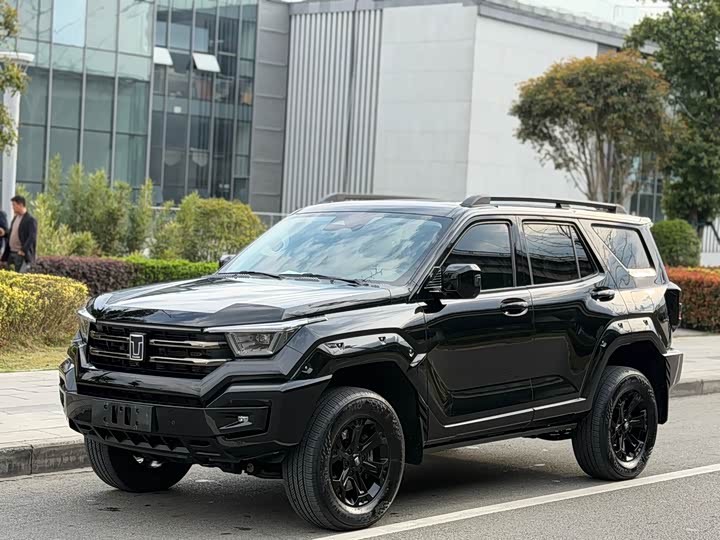 Фото 1 - Tank 400 Hybrid