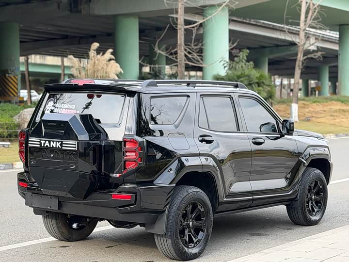 Фото 7 - Tank 400 Hybrid