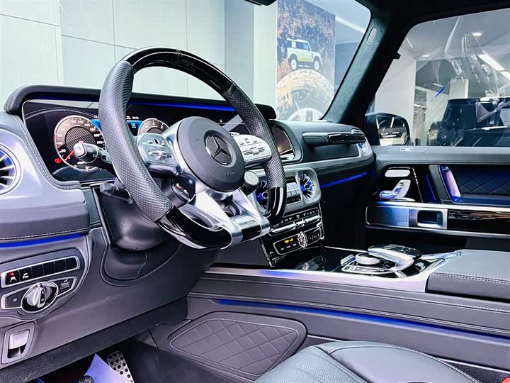 Photo 7 - Mercedes-Benz G-Class AMG