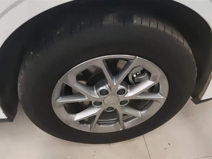 Фото 6 - Geely Galaxy L6