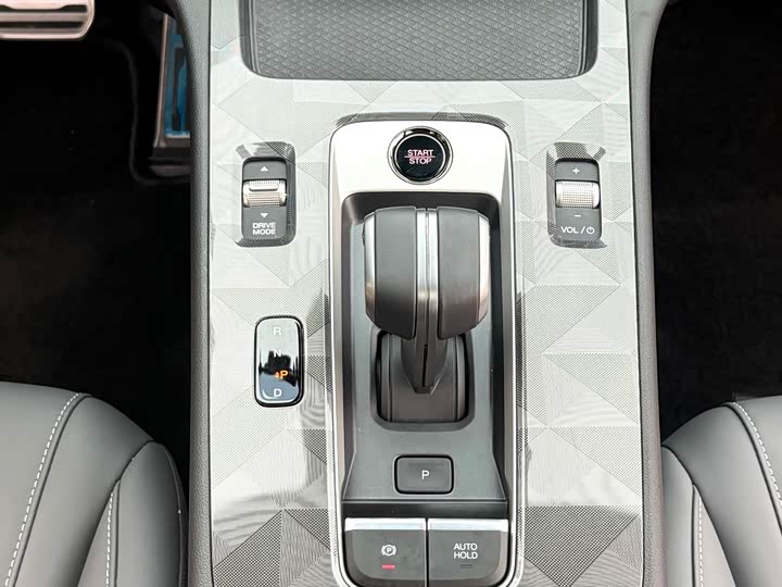 Фото 7 - GAC Trumpchi Empow R