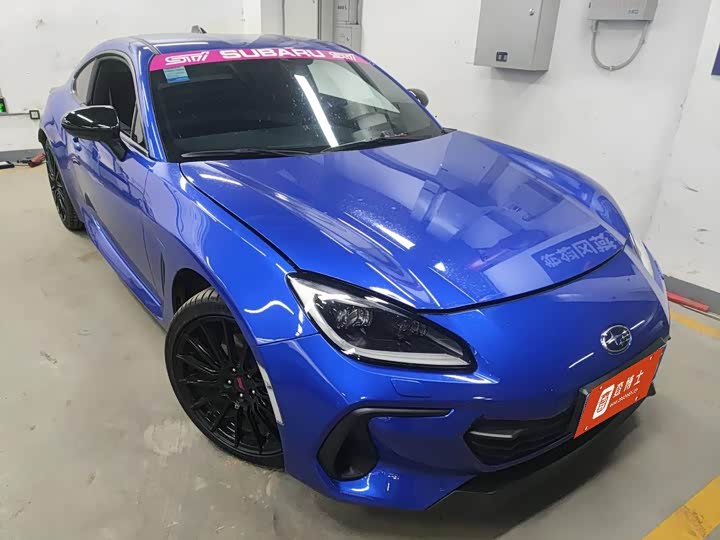 Фото 2 - Subaru BRZ