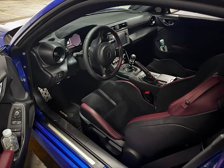 Фото 9 - Subaru BRZ