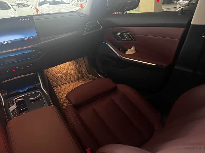 Фото 8 - BMW 3 Series