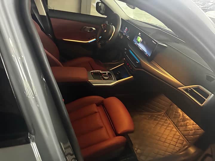 Фото 9 - BMW 3 Series