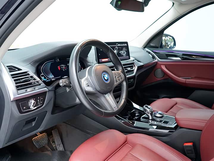 Фото 3 - BMW iX3