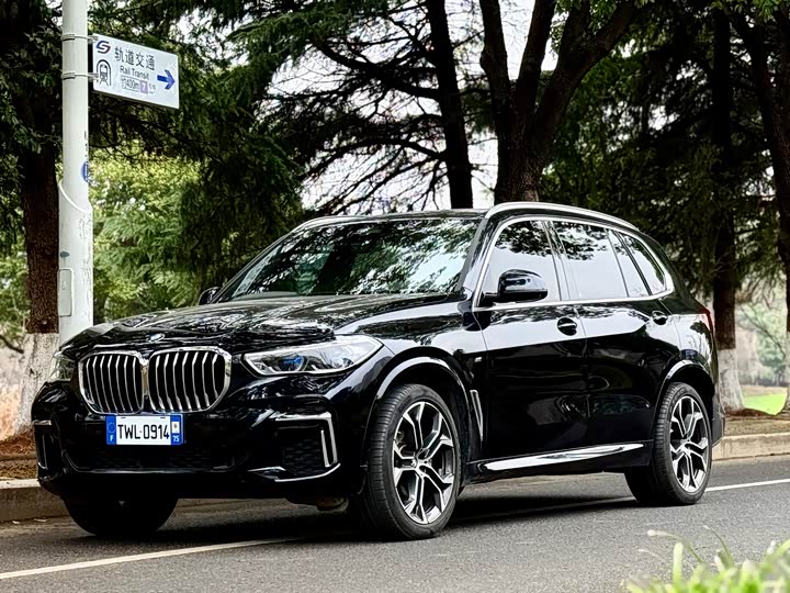 Фото 1 - BMW X5