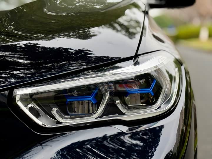 Фото 2 - BMW X5