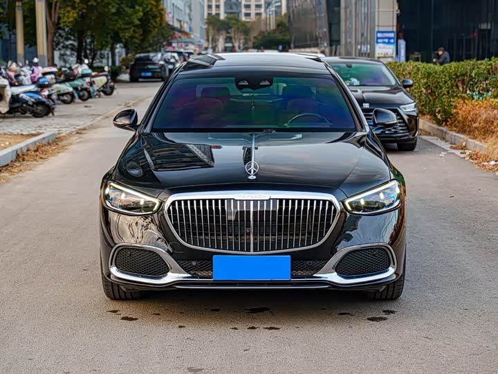 Фото 2 - Mercedes-Benz Maybach S-Class