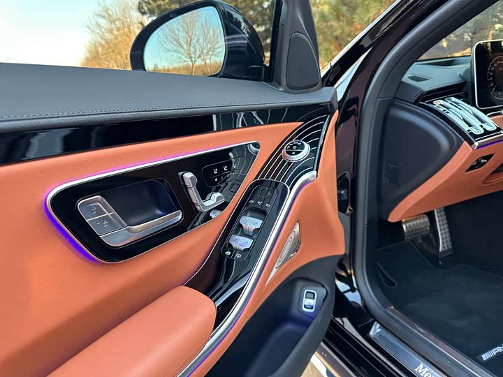 Фото 4 - Mercedes-Benz S-Class