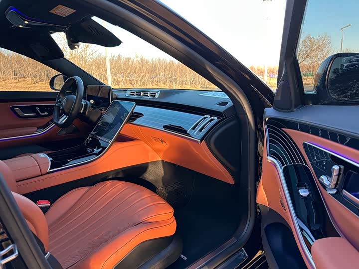 Фото 9 - Mercedes-Benz S-Class