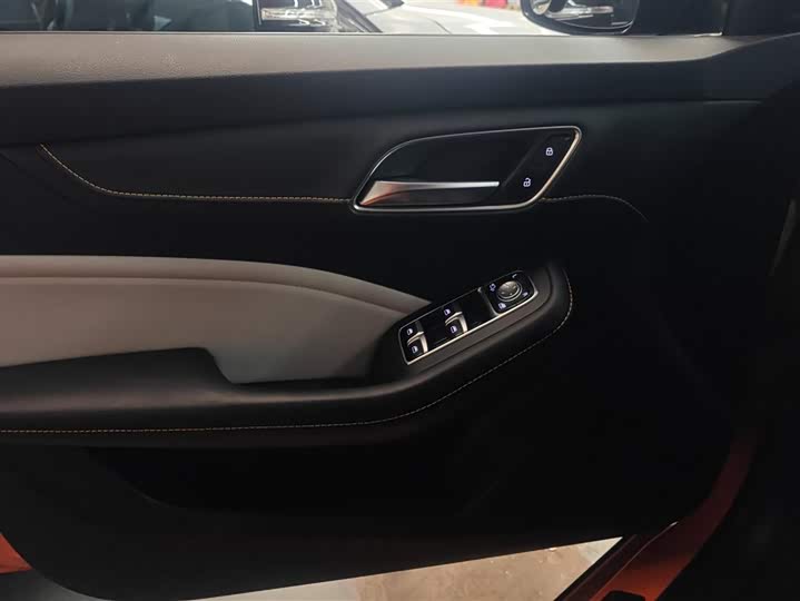 Фото 7 - MG Motor 6