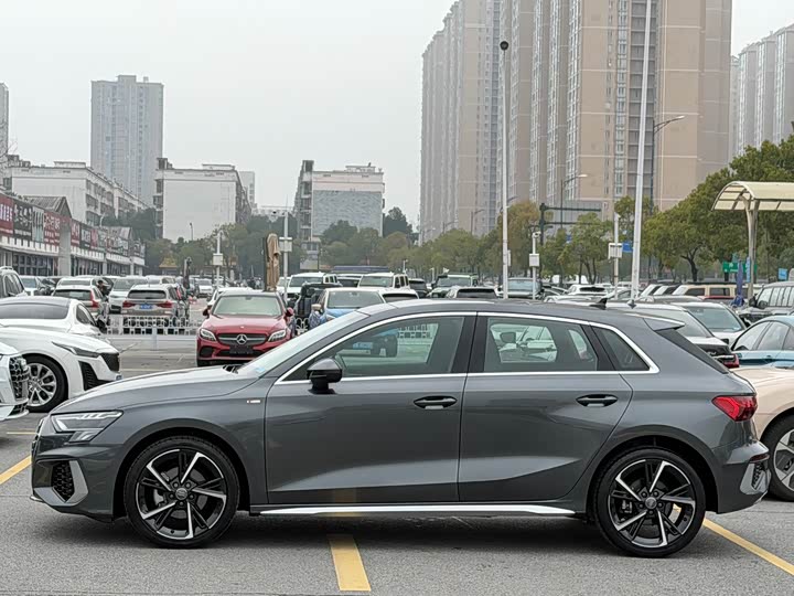 Фото 5 - Audi A3