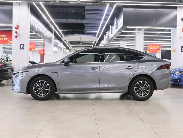 Фото 3 - BYD Qin Plus