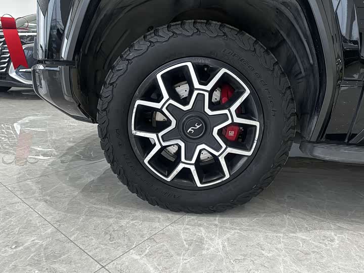 Фото 5 - BYD Yangwang U8