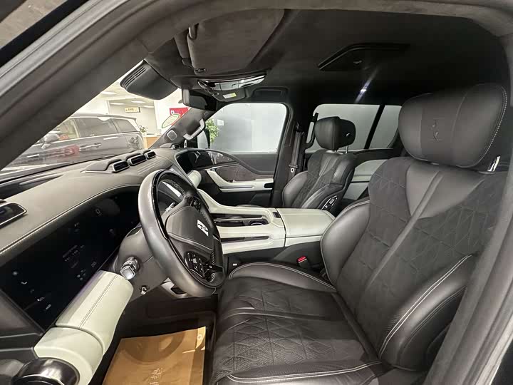 Фото 8 - BYD Yangwang U8