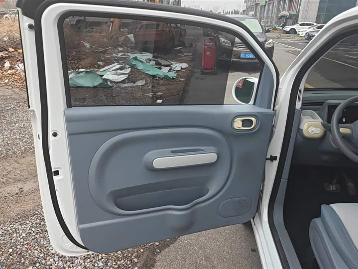 Фото 7 - Bestune Pony