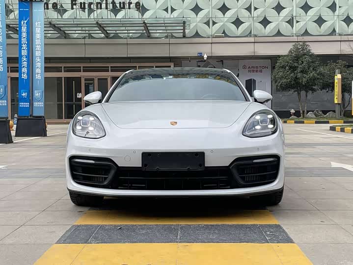 Фото 2 - Porsche Panamera Hybrid