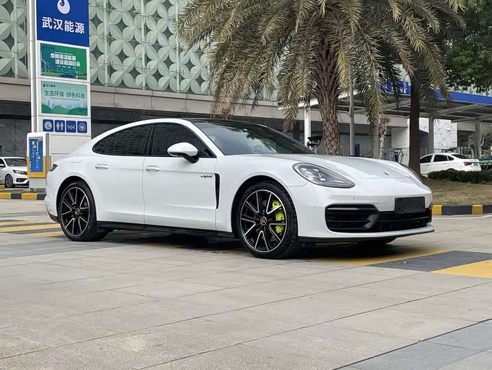 Фото 4 - Porsche Panamera Hybrid