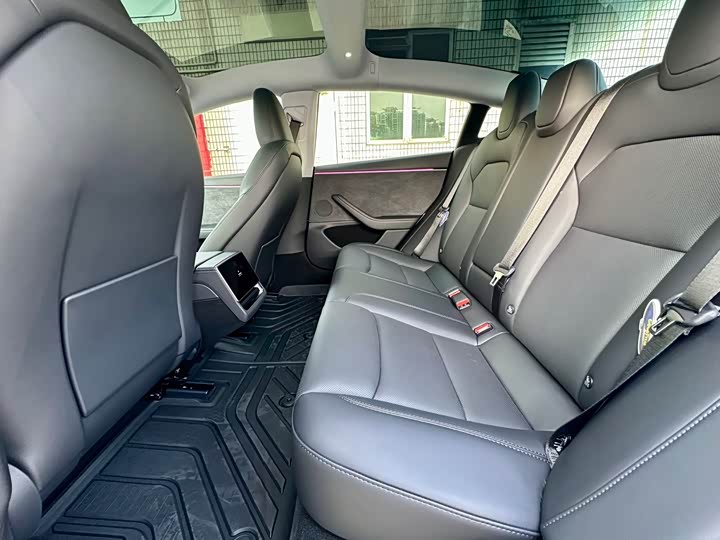 Photo 7 - Tesla Model 3