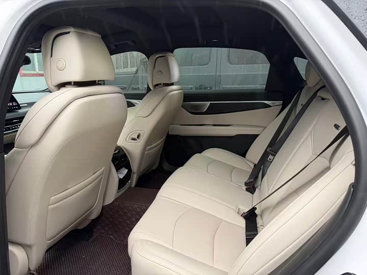 Фото 7 - Cadillac CT6