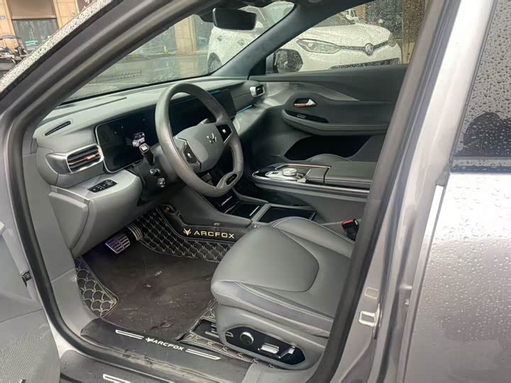 Фото 9 - BAIC Arcfox Alpha S