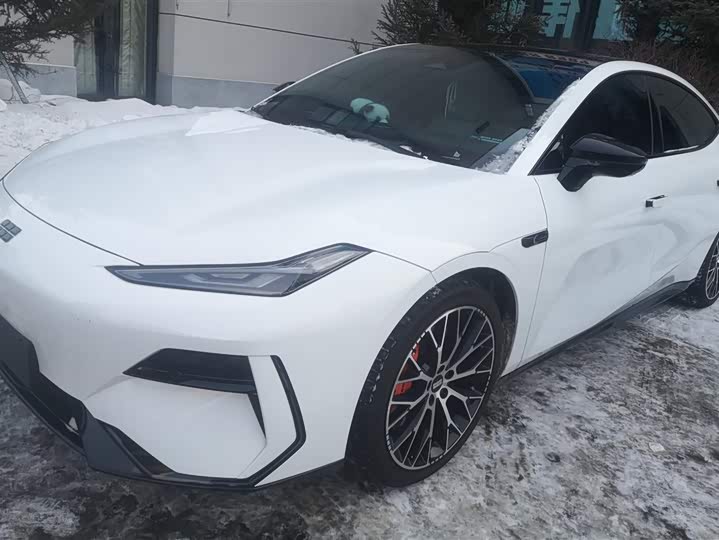 Фото 1 - Geely Galaxy E8