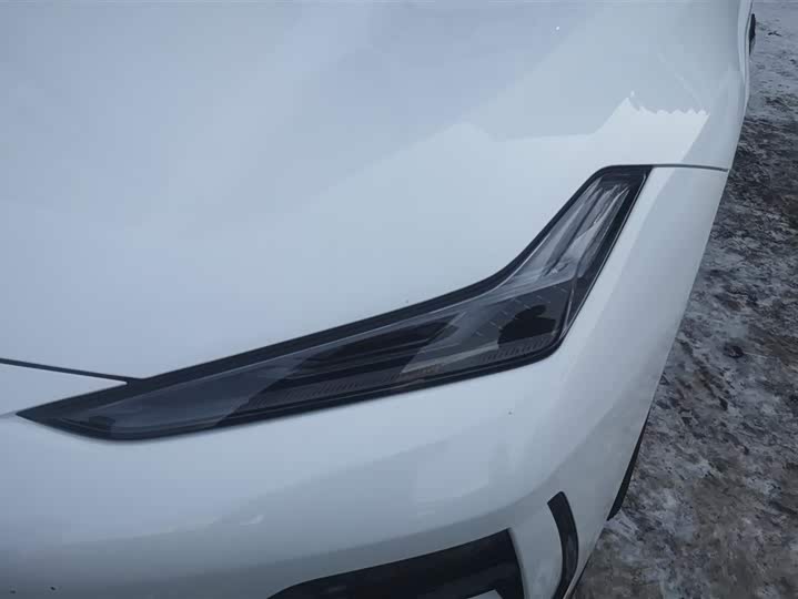 Фото 5 - Geely Galaxy E8