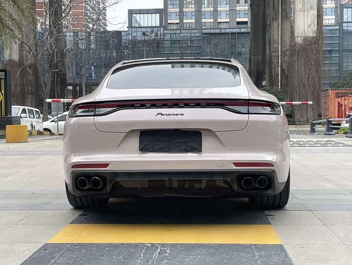 Фото 6 - Porsche Panamera