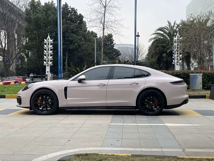 Фото 7 - Porsche Panamera