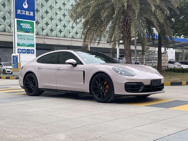 Фото 8 - Porsche Panamera