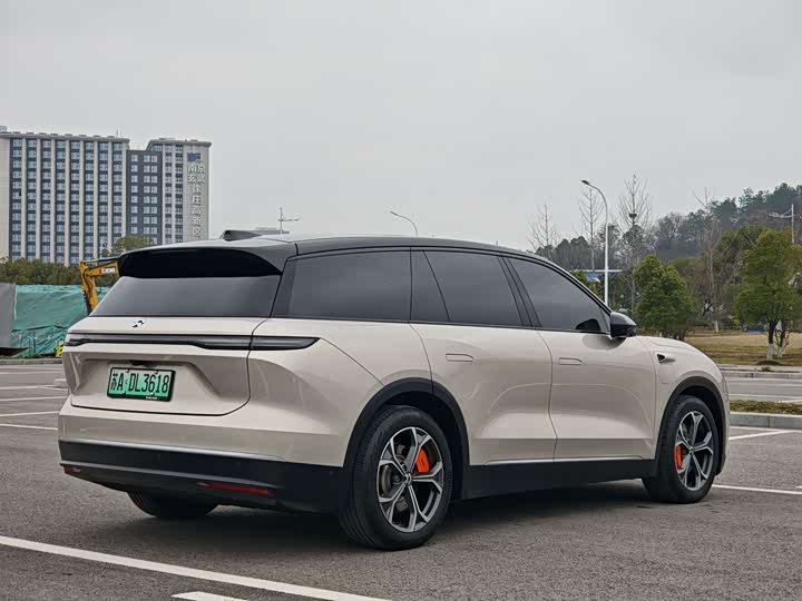 Фото 5 - Nio ES8