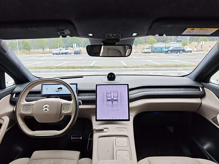 Фото 9 - Nio ES8