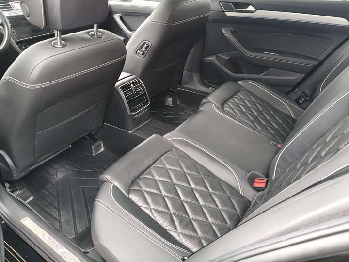 Фото 8 - Volkswagen Magotan GTE Hybrid