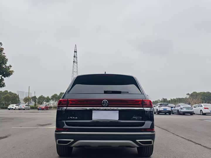 Photo 5 - Volkswagen Teramont Pro