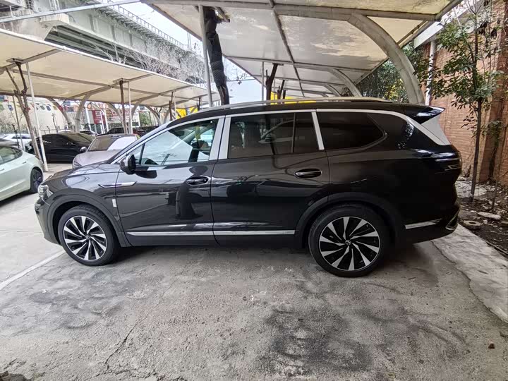 Фото 7 - Volkswagen Talagon