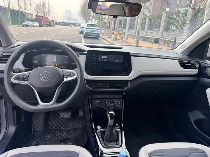 Фото 7 - Volkswagen Tharu