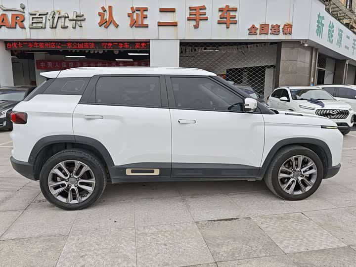 Фото 3 - Geely Icon