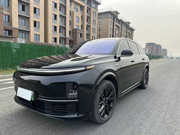 Фото 1 - LiXiang L7