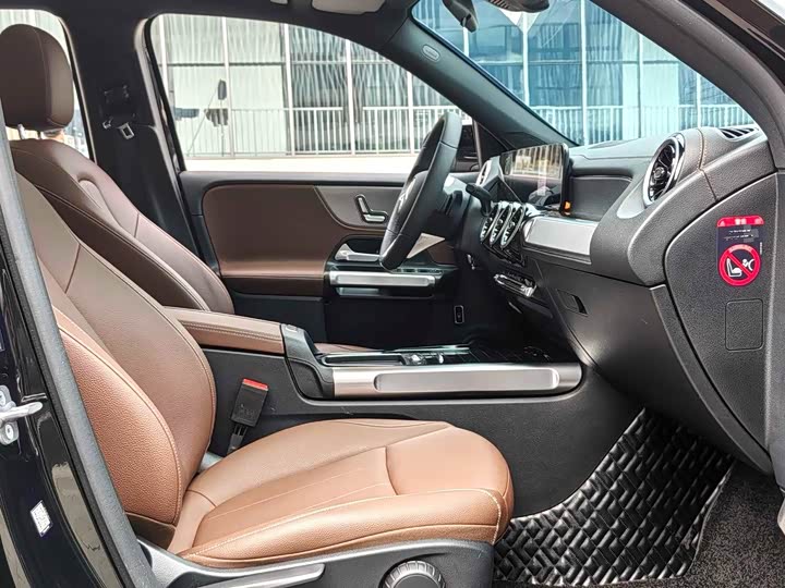 Фото 5 - Mercedes-Benz GLB-Class