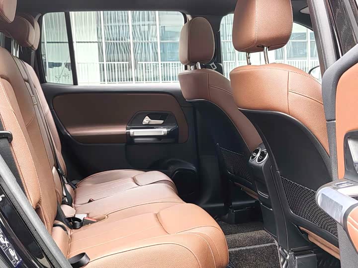 Фото 7 - Mercedes-Benz GLB-Class