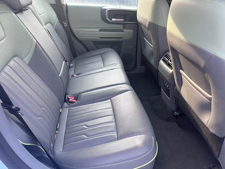 Photo 7 - BAIC Beijing BJ40 Hybrid