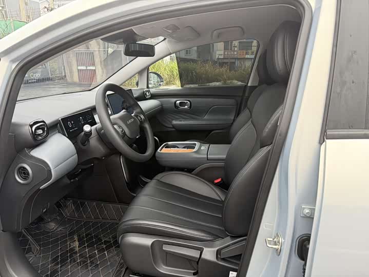 Фото 5 - GAC Aion UT