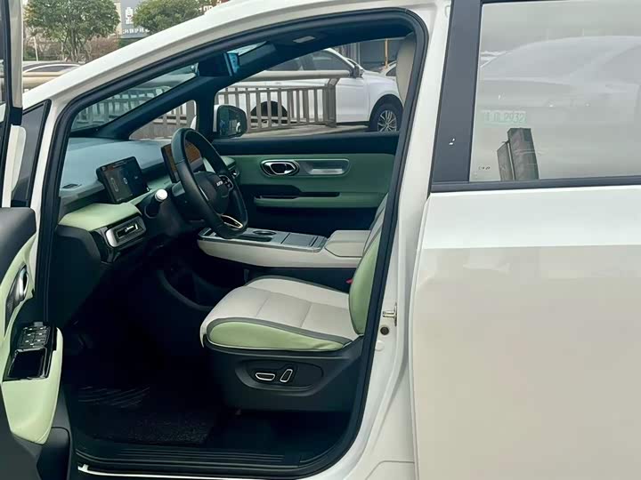 Фото 6 - GAC Aion Y