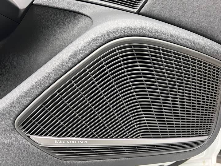 Фото 6 - Audi A5