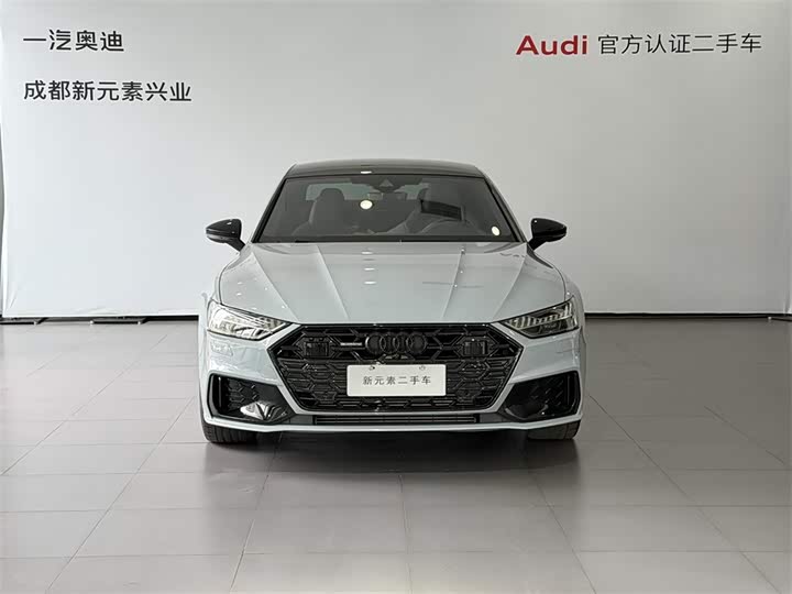 Фото 2 - Audi A7L