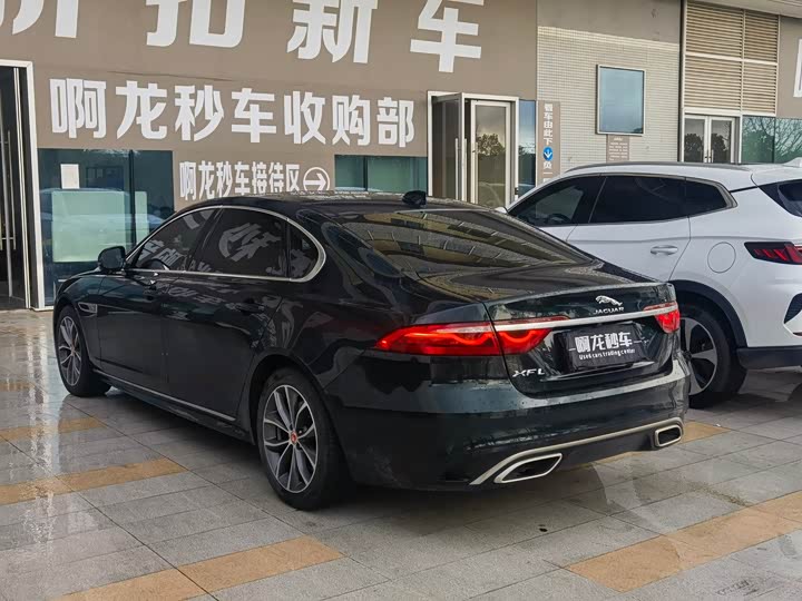 Фото 7 - Jaguar XF L